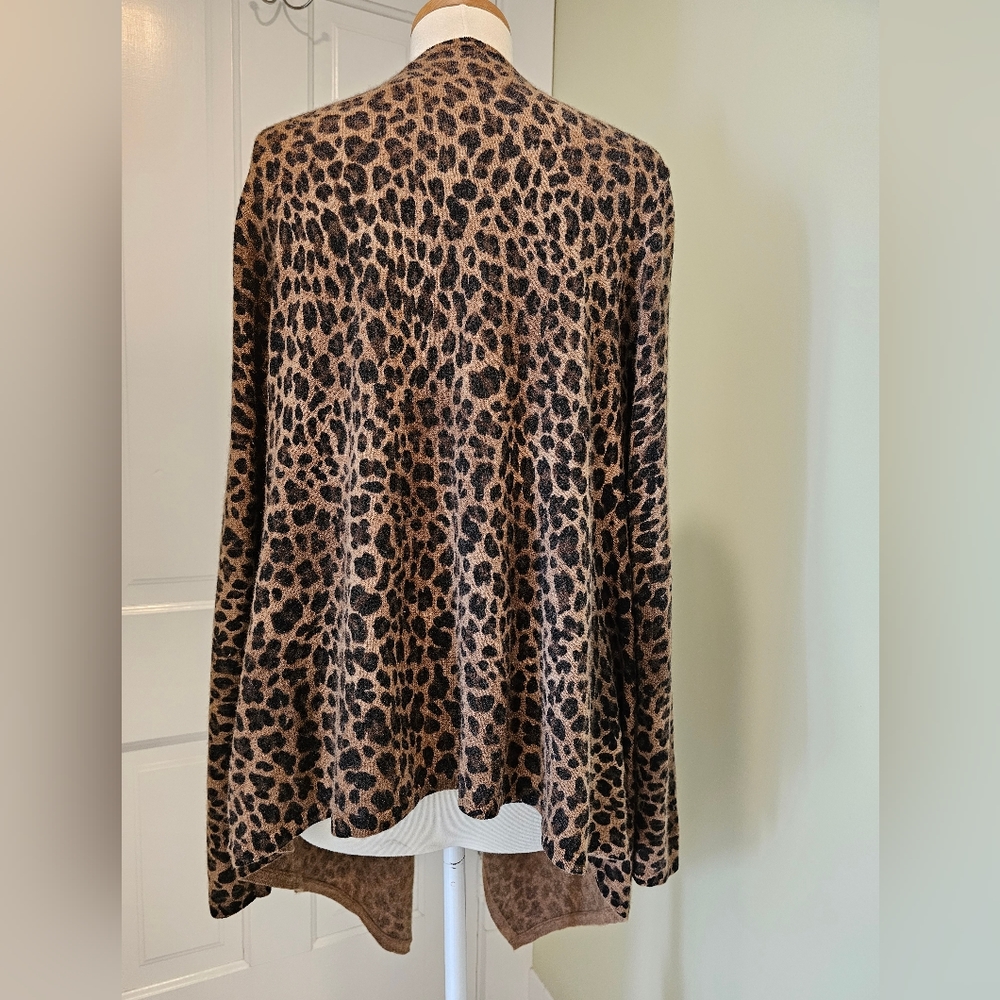 Saks Fifth Avenue Cashmere XL - Picture 5 of 10